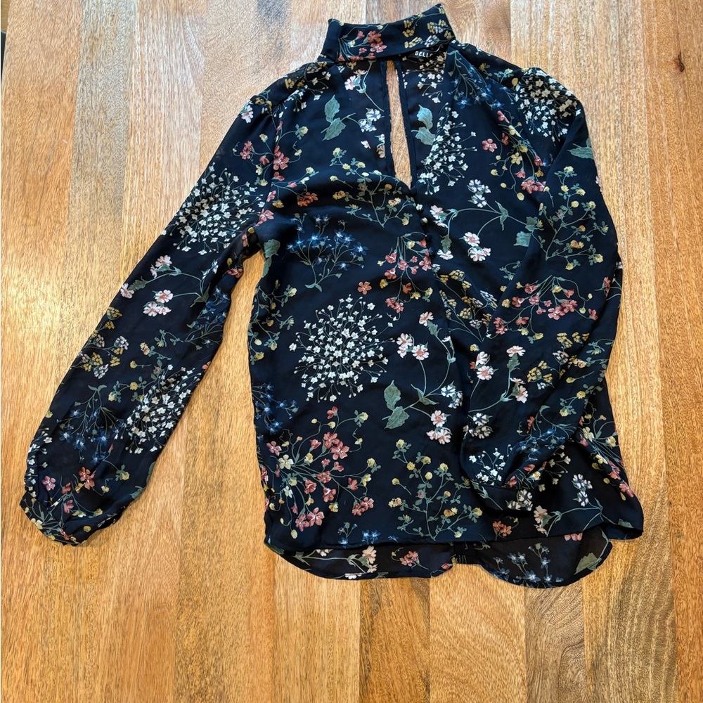 Black Floral Mock Neck Keyhole Blouse XS Romantic Vintage-Inspired Top